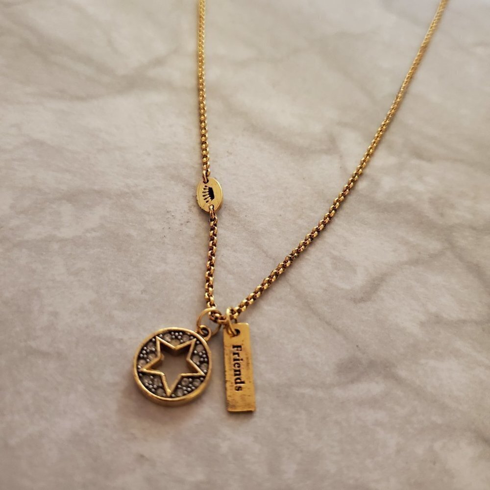 🌟 Juicy Couture Rhinestones Crystals Pave Star Friends Charm Necklace 🌟 - Picture 5 of 10